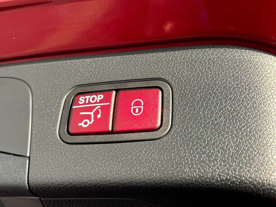 2023 Mercedes-Benz EQC - image 37