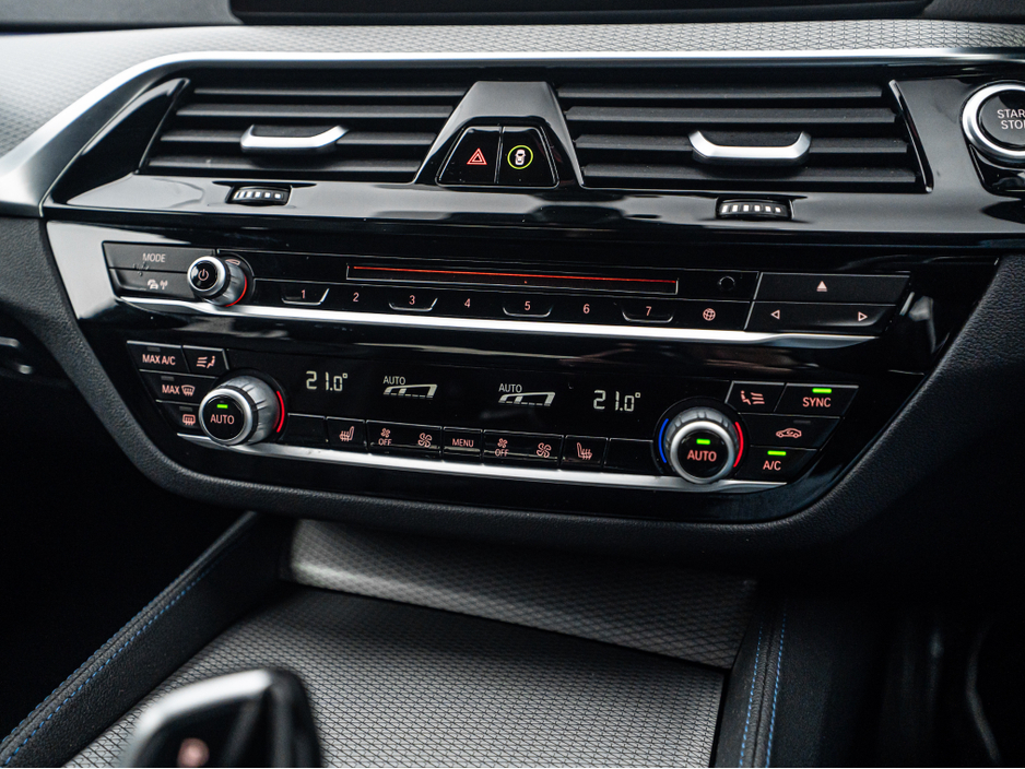 2018 BMW 5 Series 182 BMW 530e M-Sport/High spec/1yr warranty €23,888