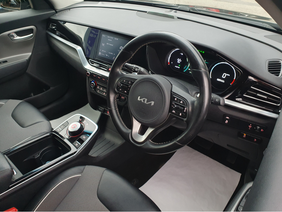 2022 Kia e-Niro - image 12