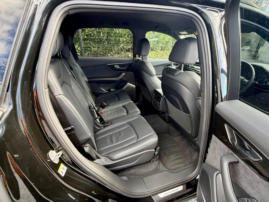 2024 Audi Q7 Q7 PHEV 55 TFSIE Q S LINE 394PS 4WD €83,950