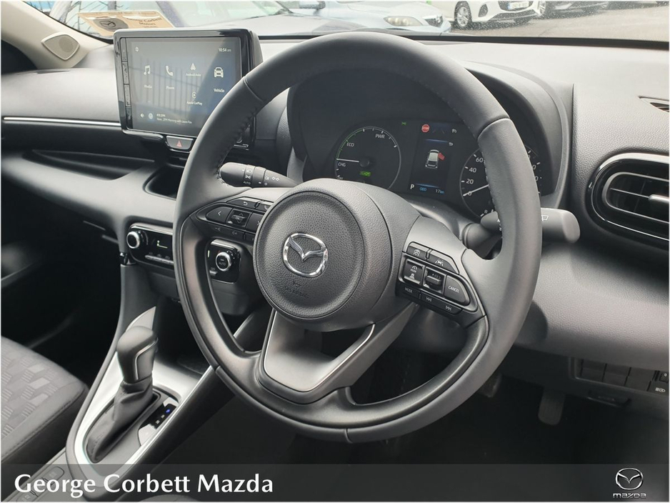 2025 Mazda Mazda2 - image 8