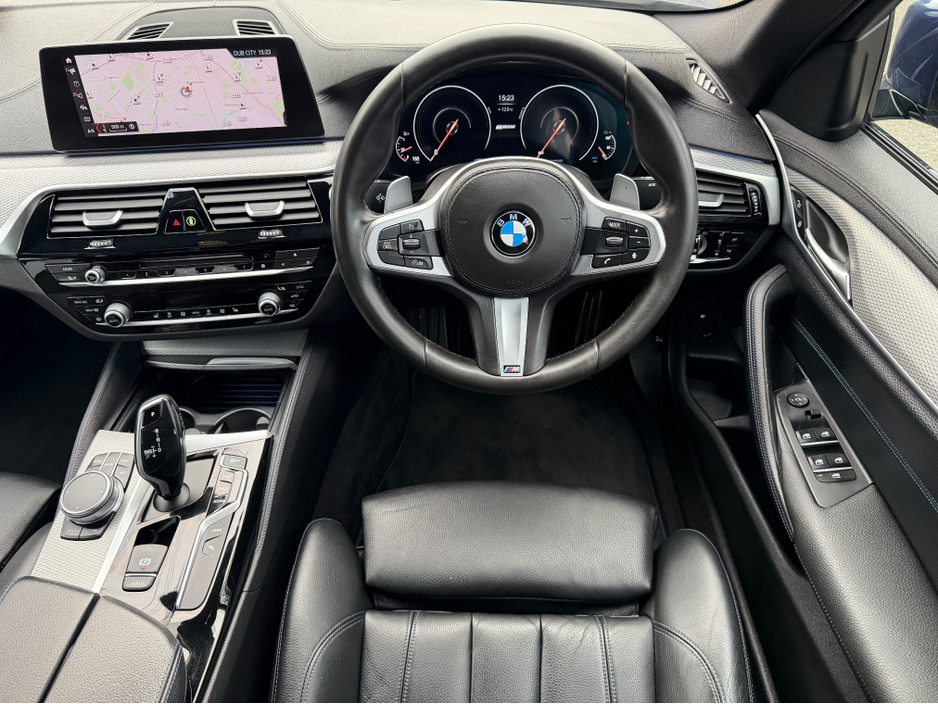 2019 BMW 5 Series - image 10
