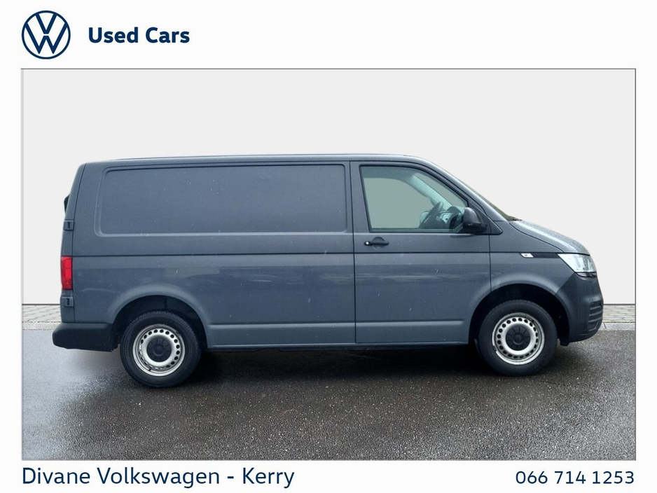 2020 Volkswagen Transporter - image 11