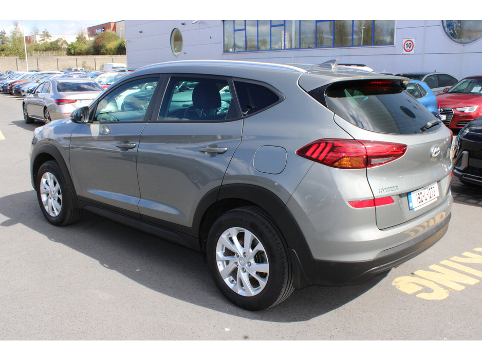 2019 Hyundai Tucson - image 3