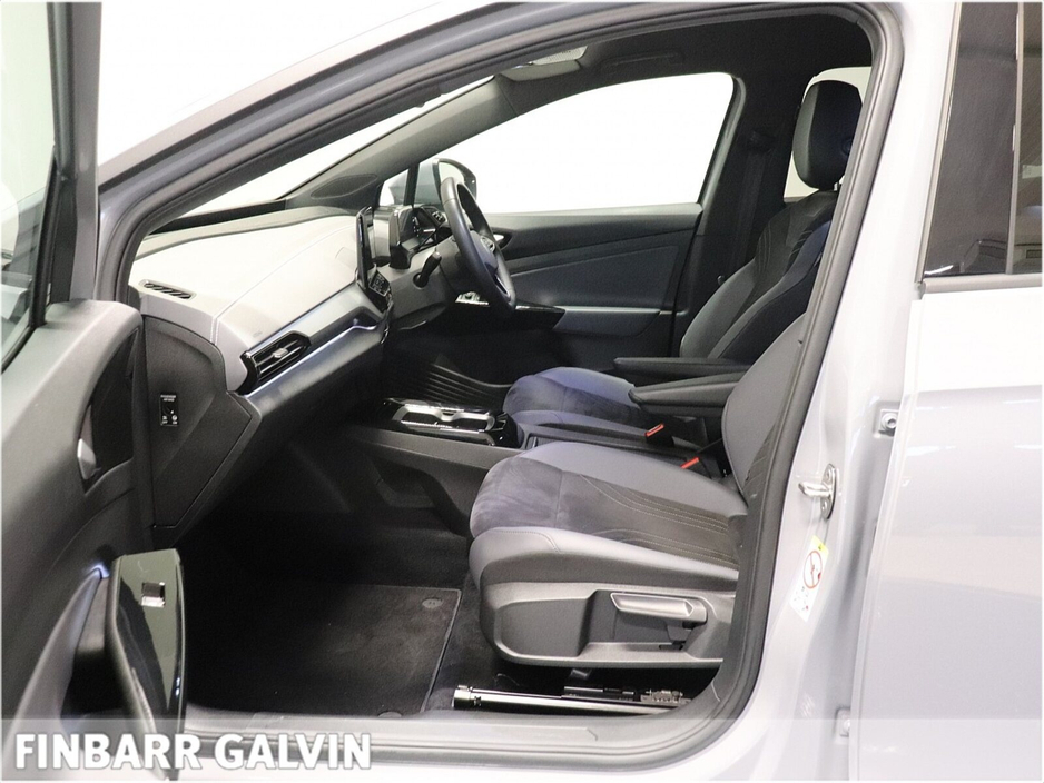 2023 Volkswagen ID.4 - image 10