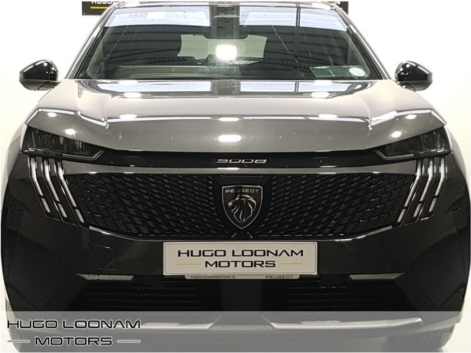 2025 Peugeot 5008 - image 2