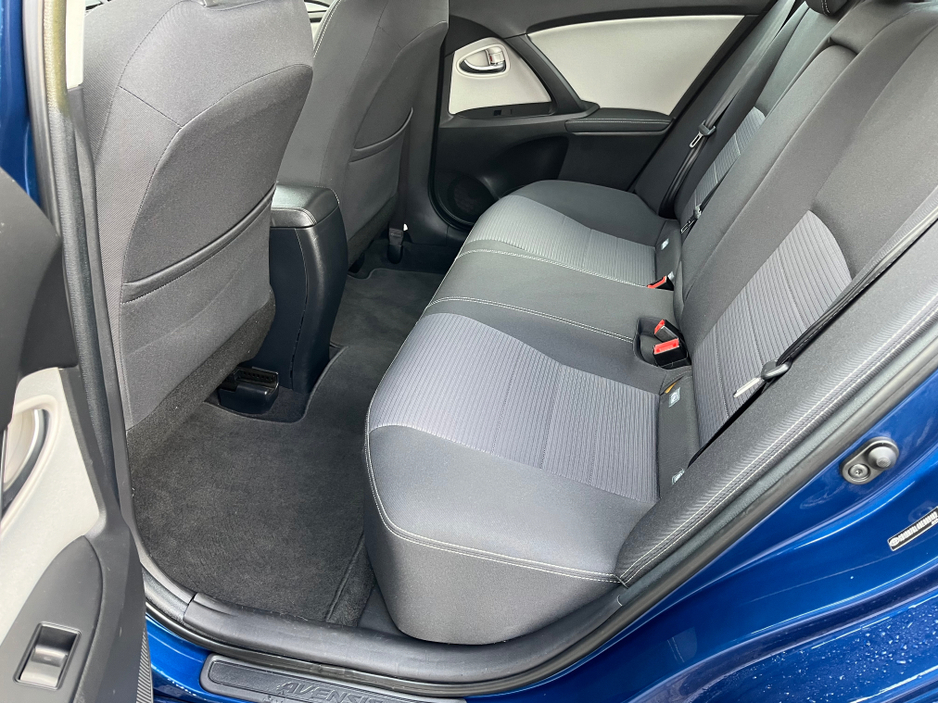 2016 Toyota Avensis 1.6 D LUNA NAV 4DR €9,500