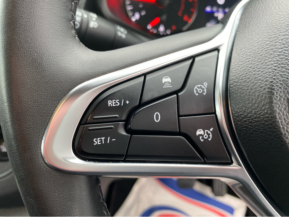 2024 Renault Trafic Red edition LWB 2.0 170BHP Automatic €31,500