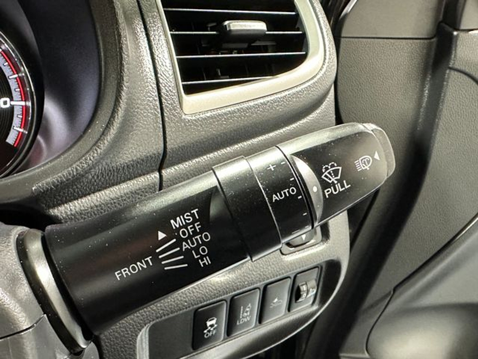 2020 Mitsubishi L200 - image 19