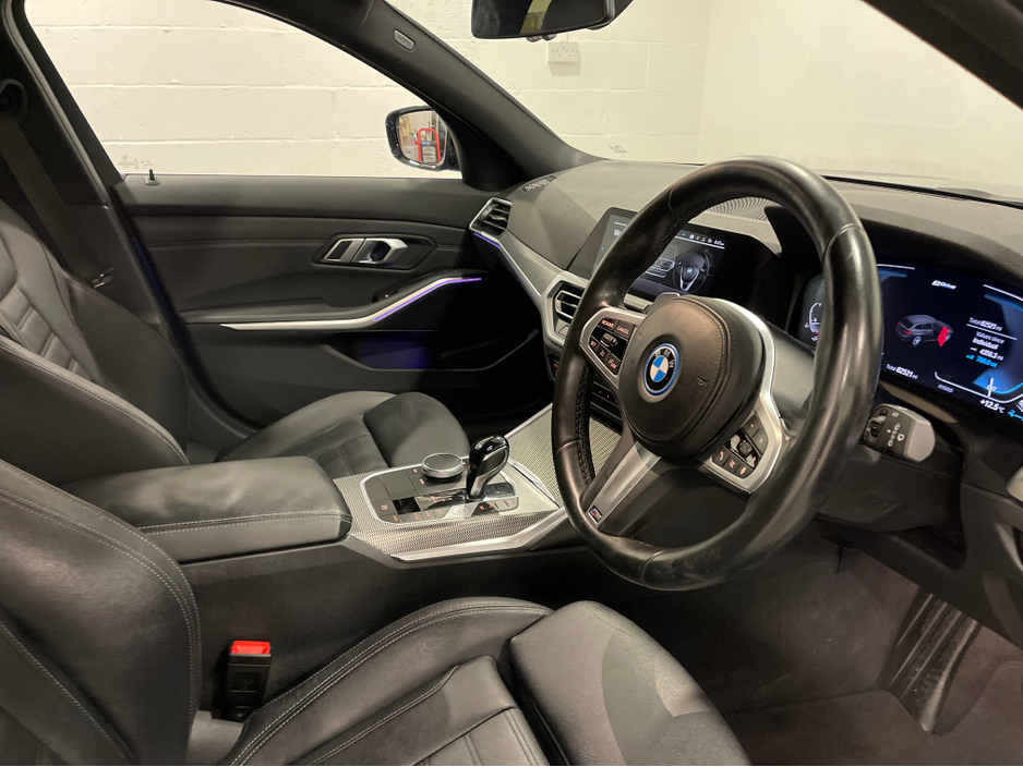 2019 BMW 3 Series 330 E M SPORT ***HI SPEC***GLASS SUNROOF***FINANCE AVAILABLE***PREMIUM CARS IN THE NORTH EAST*** €23,950