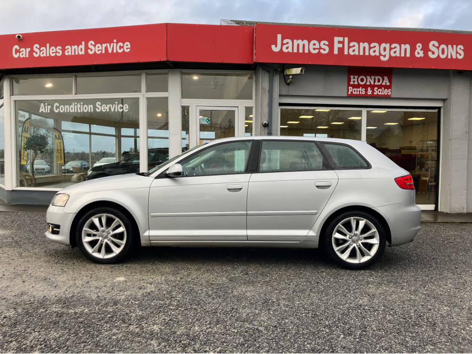 2012 Audi A3 - image 3