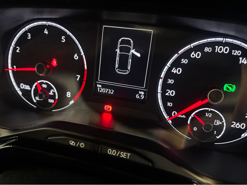 2018 Volkswagen Polo - image 7