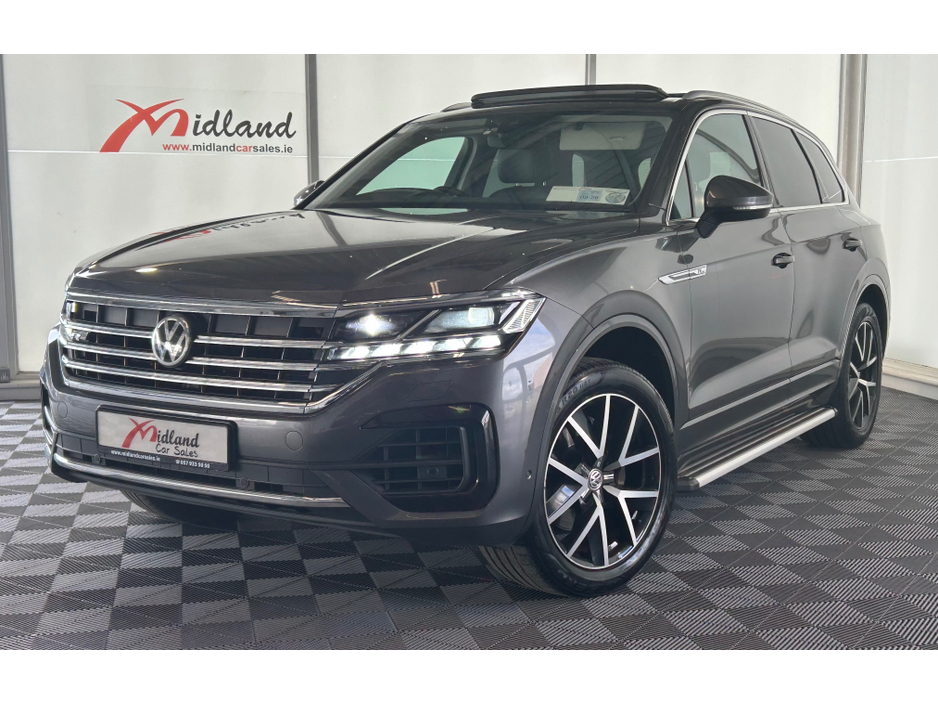 2020 Volkswagen Touareg - image 11