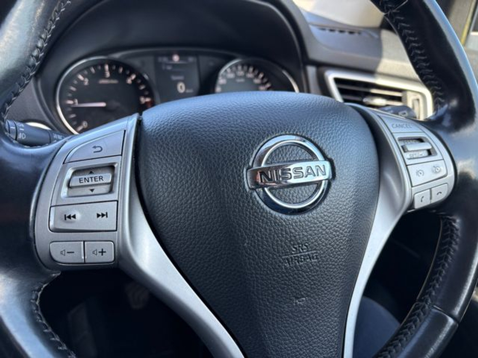 2014 Nissan Qashqai - image 23