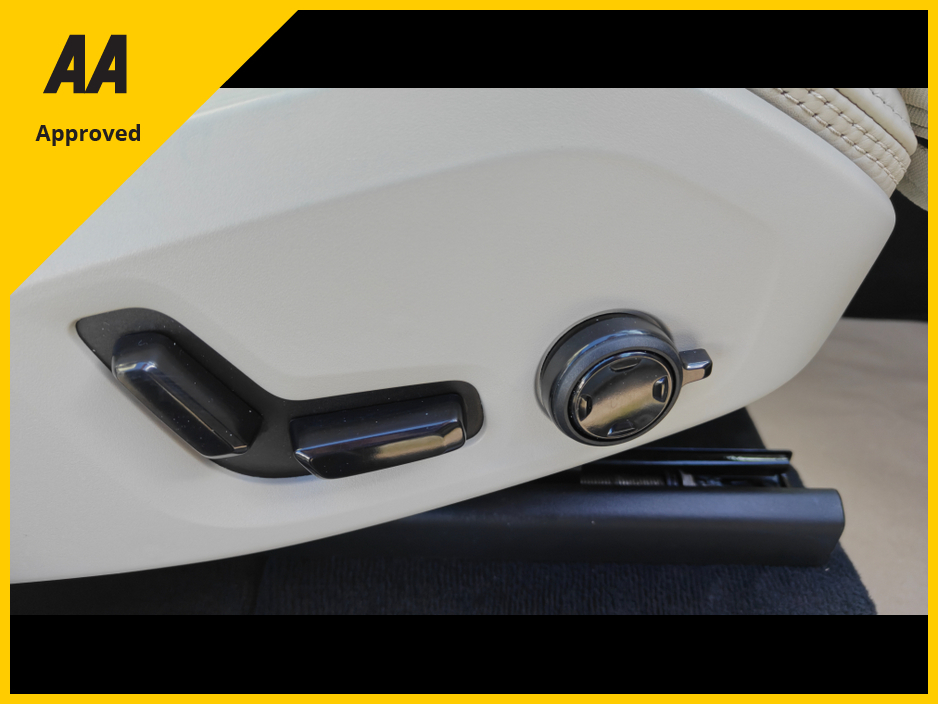 2019 Volvo XC90 - image 15