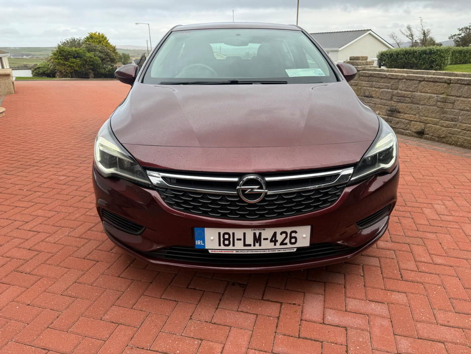 2018 Opel Astra - image 5