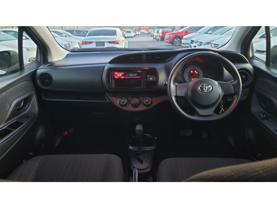 2018 Toyota Vitz - image 17