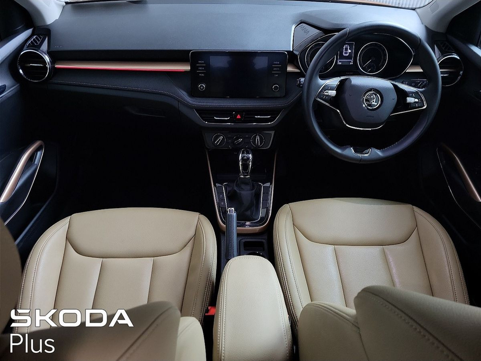 2024 Skoda Fabia - image 2