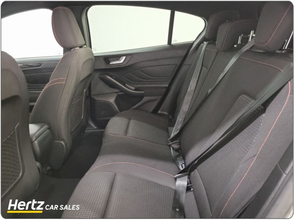 2023 Ford Focus - image 13