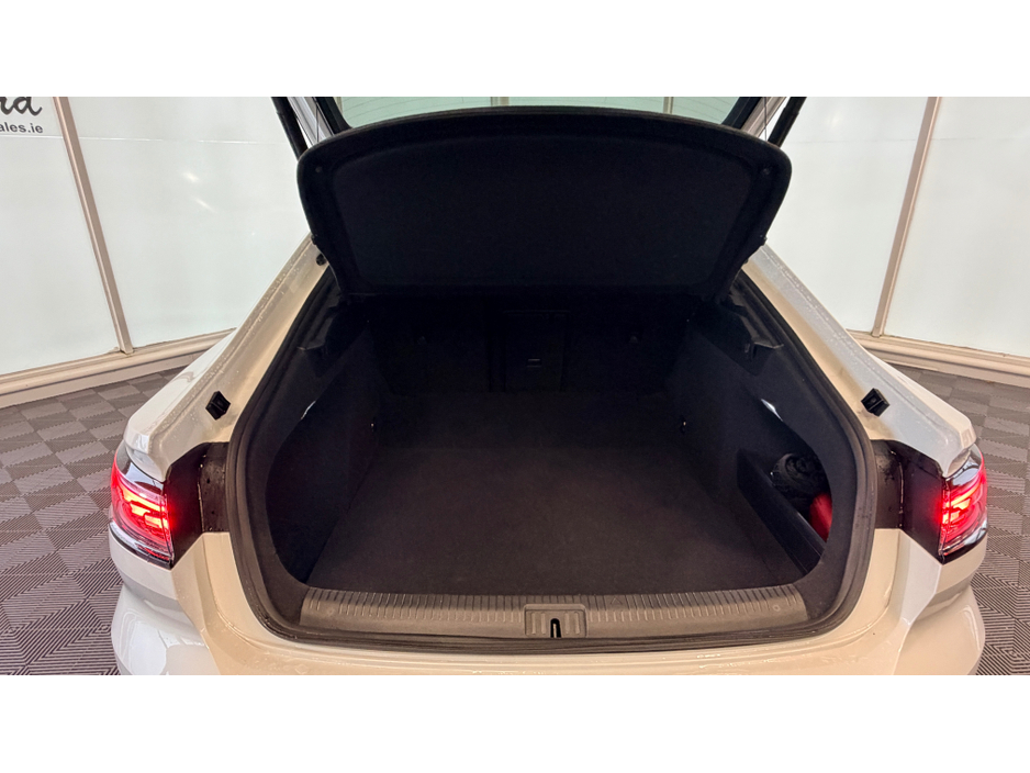 2024 Volkswagen Arteon R-LINE 2.0 TDI D7F 200BHP €46,800