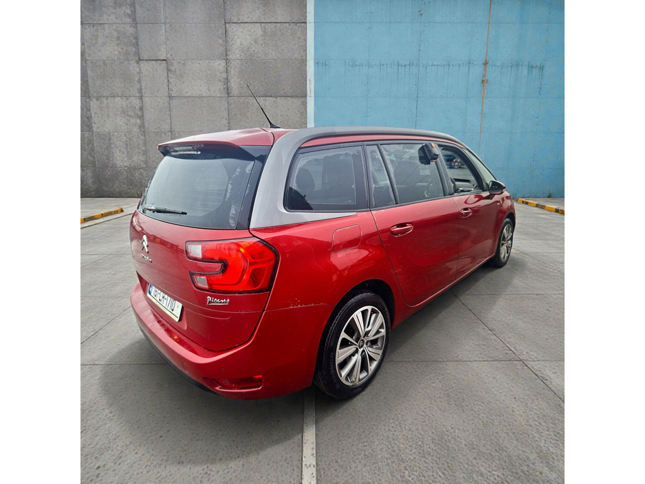 2016 Citroen C4 e-HDi 115 Airdream 6-spd man EXCLUSIVE €7,888