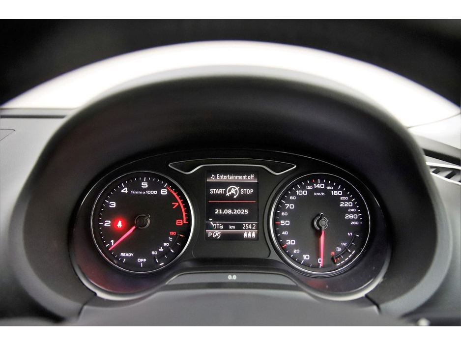 2015 Audi A3 - image 30