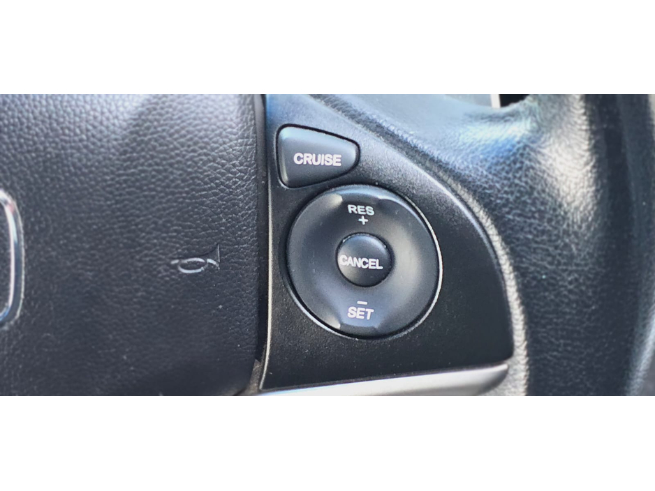 2015 Honda Fit - image 25