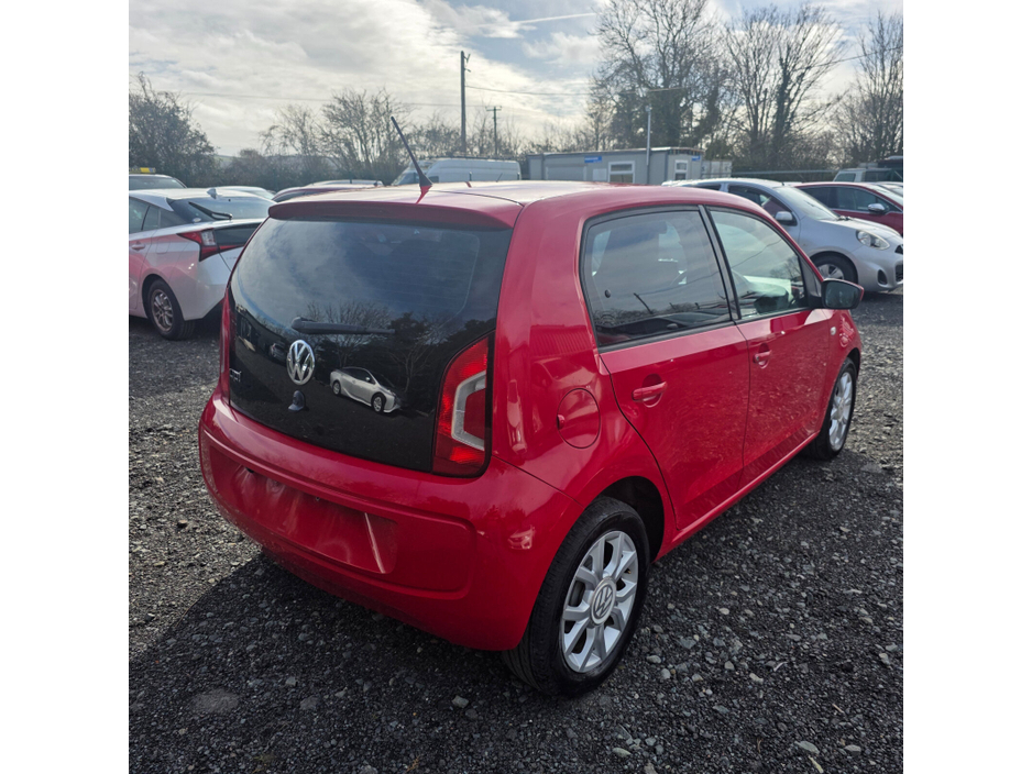 2015 Volkswagen up! - image 7