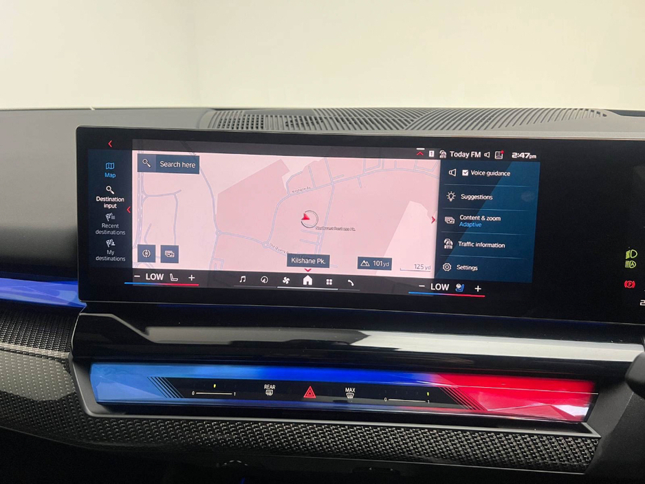 2025 BMW M5 M5 4.4 PHEV 727HP MARINA BAY €127,990