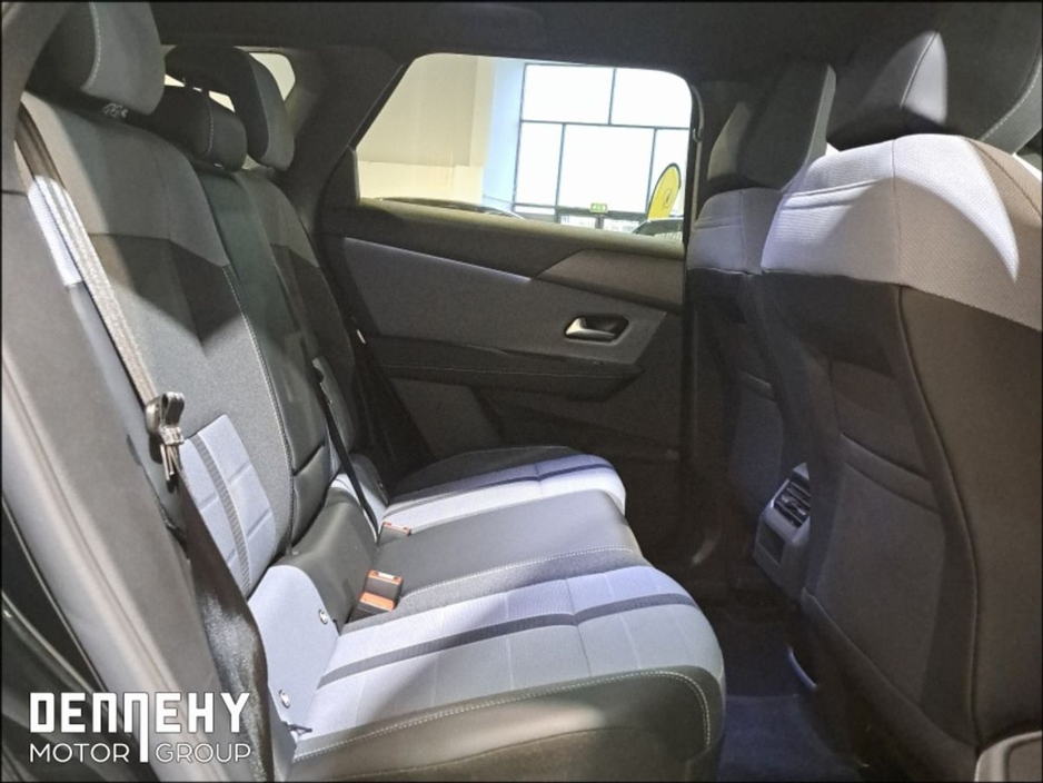 2025 Opel Grandland - image 28