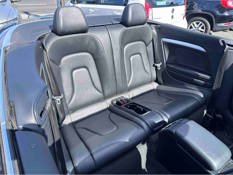 2011 Audi A5 - image 10