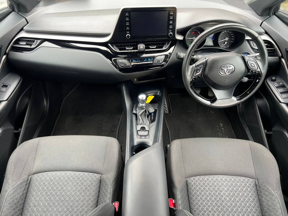 2020 Toyota C-HR - image 10