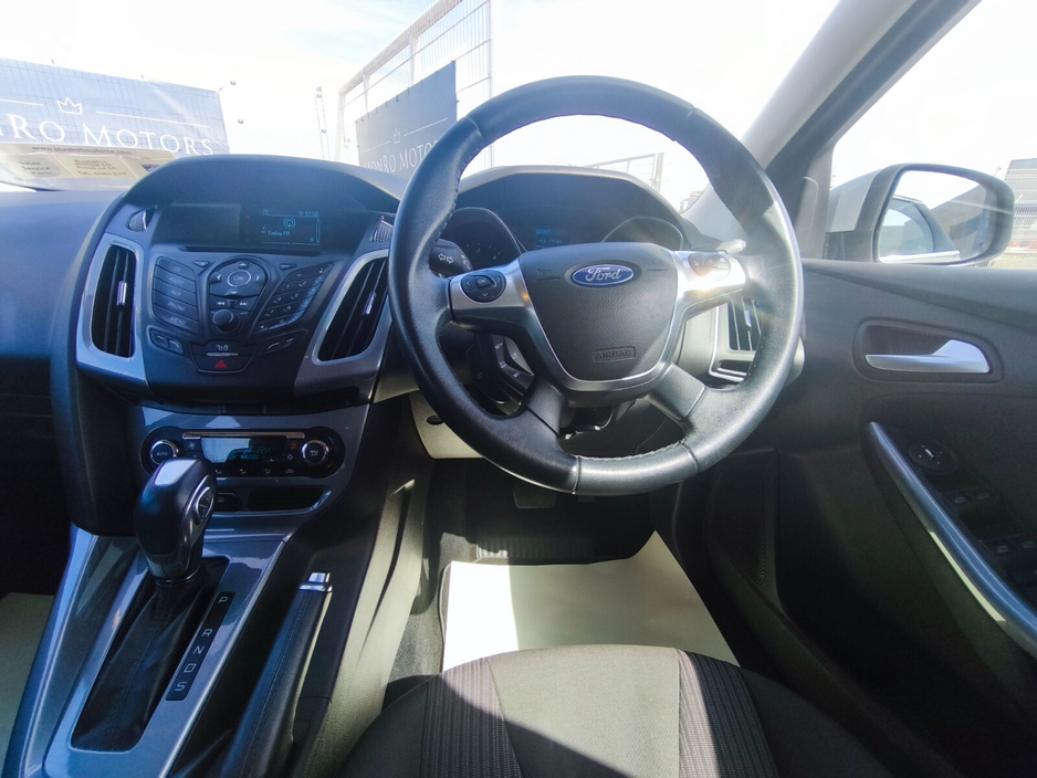 2014 Ford Focus - image 14