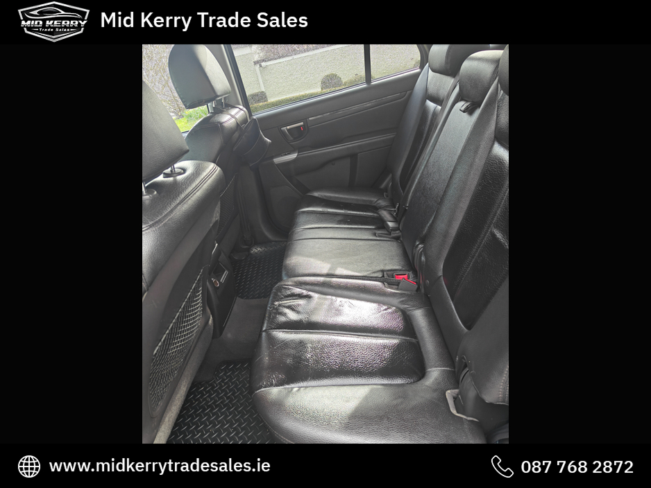 2011 Hyundai Santa Fe - image 13