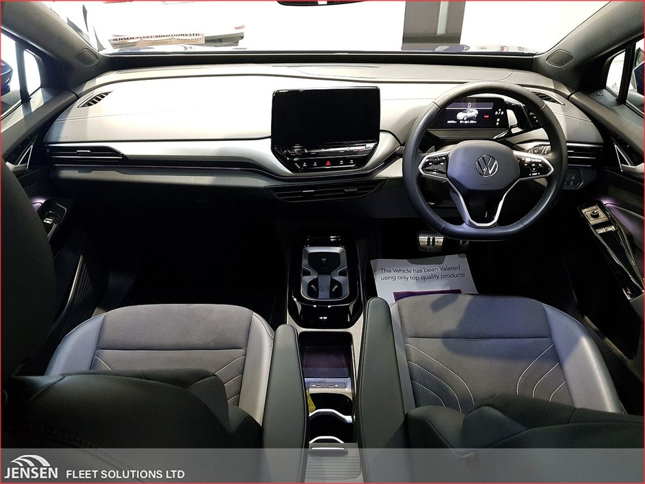 2023 Volkswagen ID.4 - image 2