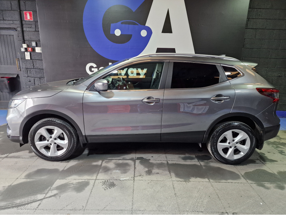 2019 Nissan Qashqai - image 5
