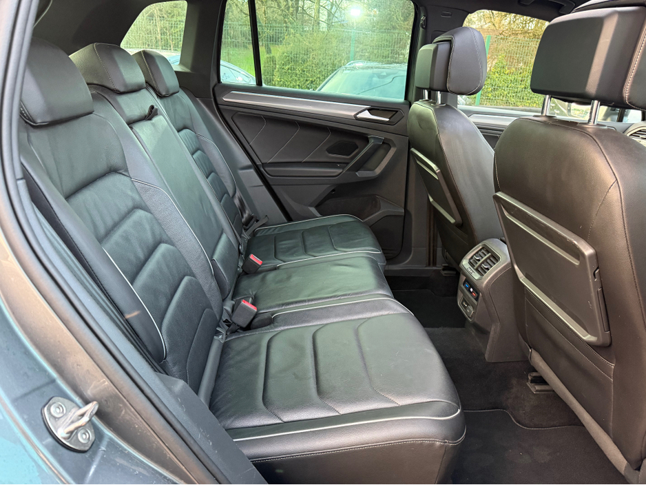 2020 Volkswagen Tiguan R-LINE 2.0 TDI D7F 150HP 5DR AUTO €31,950