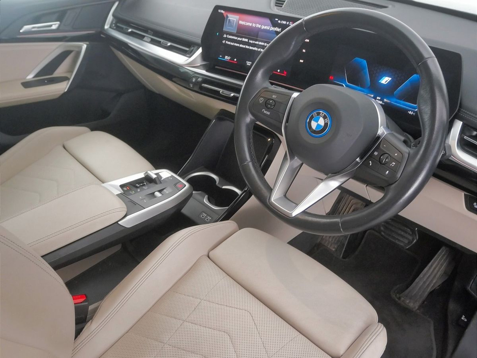 2023 BMW iX1 xDrive30 xLine €38,900
