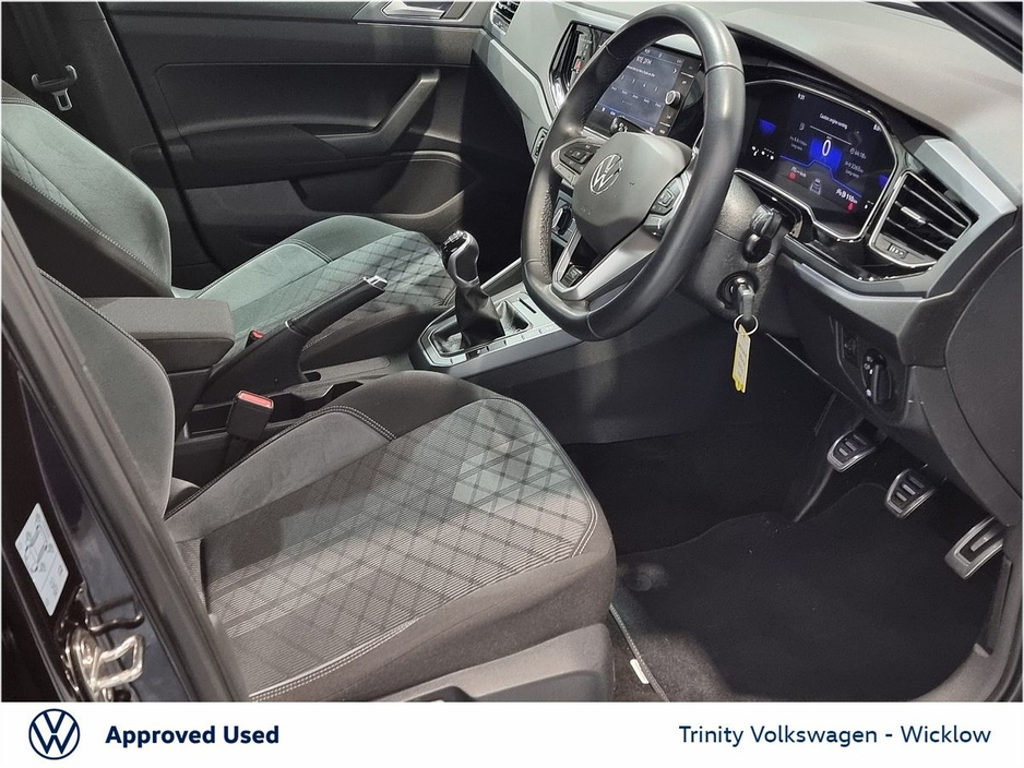 2024 Volkswagen Polo - image 8