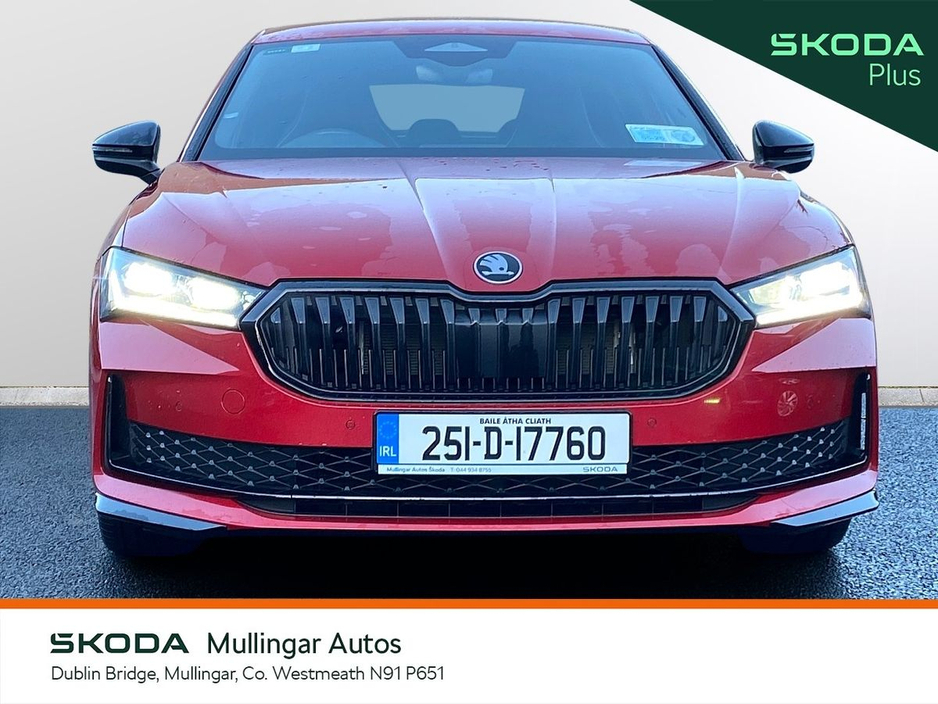 2025 Skoda Superb - image 11