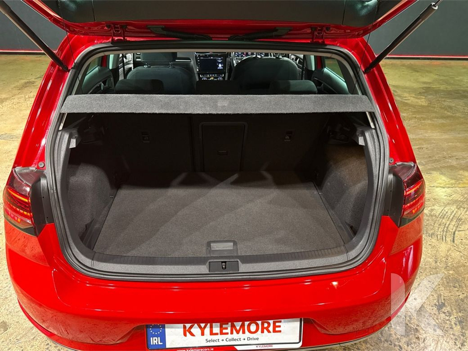 2018 Volkswagen Golf - image 11