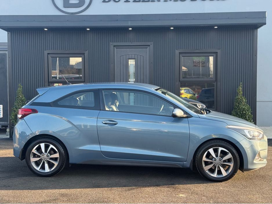 2016 Hyundai i20 - image 10