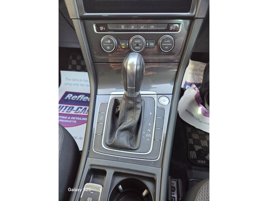 2017 Volkswagen Golf - image 20