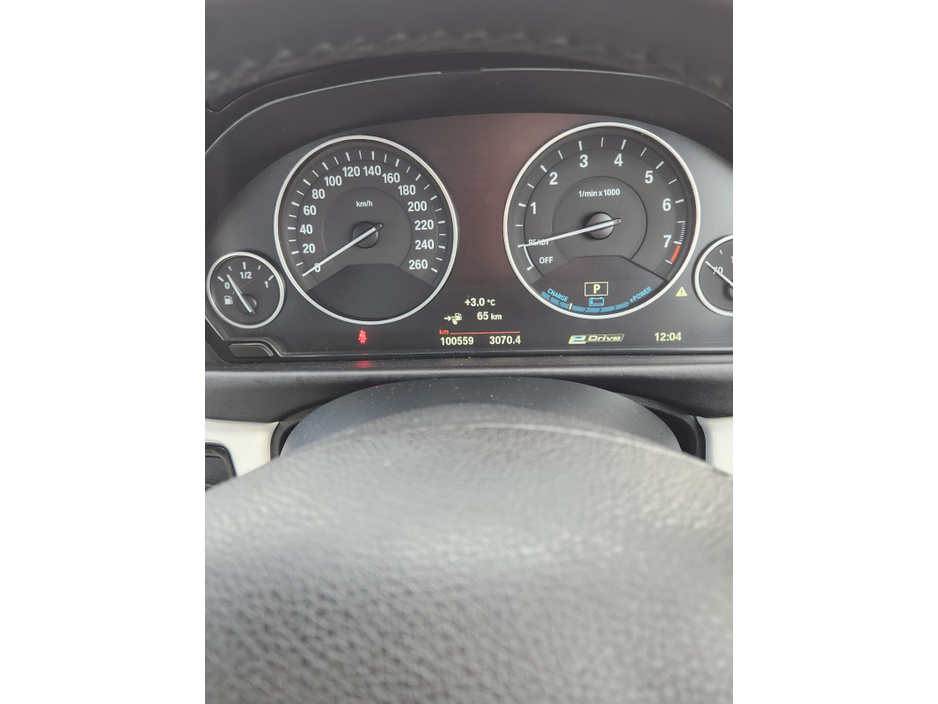 2017 BMW 3 Series 330e SE €17,950