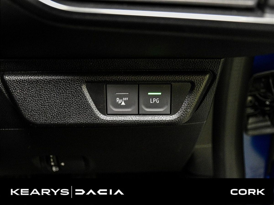 2021 Dacia Sandero - image 18