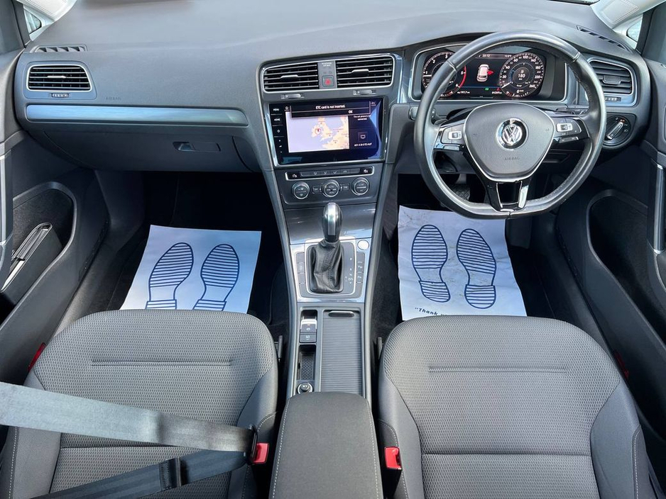 2020 Volkswagen Golf - image 10