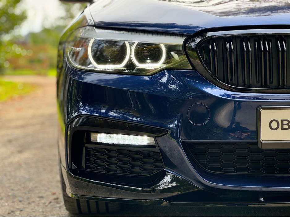 2019 BMW 5 Series - image 45