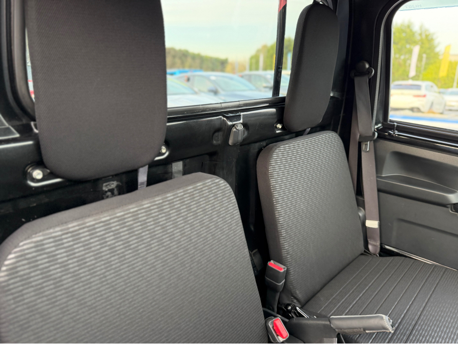 2019 Daihatsu Hijet - image 17