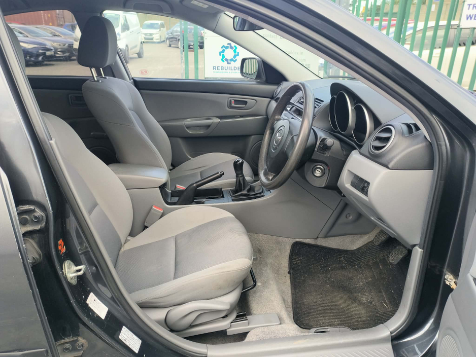 2007 Mazda Mazda3 - image 9