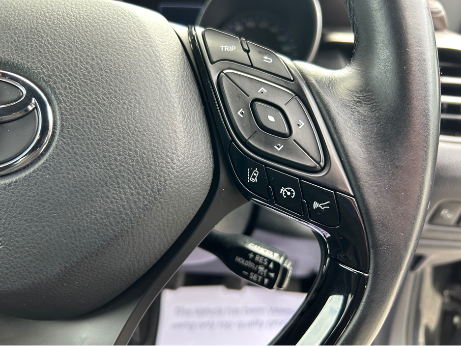 2018 Toyota C-HR - image 14